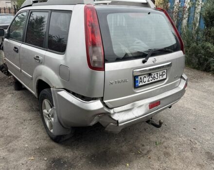 Серый Ниссан ИксТрейл, объемом двигателя 2.2 л и пробегом 212 тыс. км за 2500 $, фото 7 на Automoto.ua