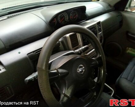 Серый Ниссан ИксТрейл, объемом двигателя 2.2 л и пробегом 0 тыс. км за 5000 $, фото 4 на Automoto.ua