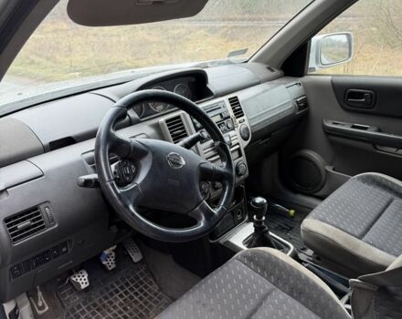 Сірий Ніссан ІксТрейл, об'ємом двигуна 2.2 л та пробігом 377 тис. км за 2550 $, фото 5 на Automoto.ua