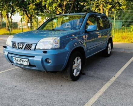 Серый Ниссан ИксТрейл, объемом двигателя 2 л и пробегом 312 тыс. км за 7200 $, фото 1 на Automoto.ua