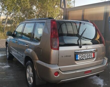 Сірий Ніссан ІксТрейл, об'ємом двигуна 2.2 л та пробігом 236 тис. км за 3700 $, фото 2 на Automoto.ua