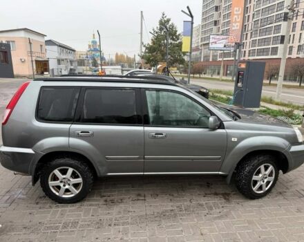 Серый Ниссан ИксТрейл, объемом двигателя 2.2 л и пробегом 240 тыс. км за 5223 $, фото 3 на Automoto.ua