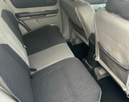 Серый Ниссан ИксТрейл, объемом двигателя 2.2 л и пробегом 250 тыс. км за 3500 $, фото 6 на Automoto.ua