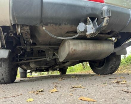 Серый Ниссан ИксТрейл, объемом двигателя 2.2 л и пробегом 240 тыс. км за 3100 $, фото 20 на Automoto.ua