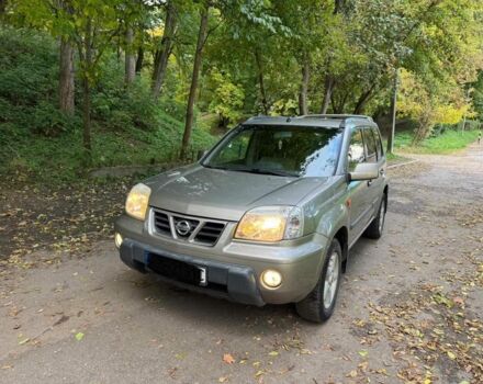 Серый Ниссан ИксТрейл, объемом двигателя 2.2 л и пробегом 240 тыс. км за 3100 $, фото 1 на Automoto.ua