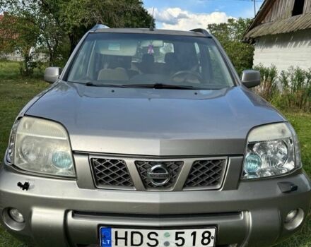 Серый Ниссан ИксТрейл, объемом двигателя 2.2 л и пробегом 370 тыс. км за 3500 $, фото 4 на Automoto.ua
