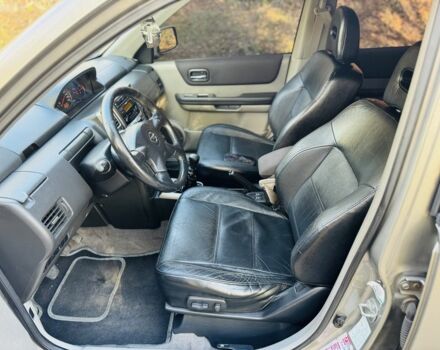 Серый Ниссан ИксТрейл, объемом двигателя 2.2 л и пробегом 238 тыс. км за 4250 $, фото 11 на Automoto.ua