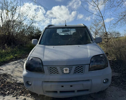 Серый Ниссан ИксТрейл, объемом двигателя 2.18 л и пробегом 320 тыс. км за 4900 $, фото 2 на Automoto.ua