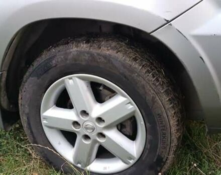 Серый Ниссан ИксТрейл, объемом двигателя 2.2 л и пробегом 350 тыс. км за 3400 $, фото 36 на Automoto.ua