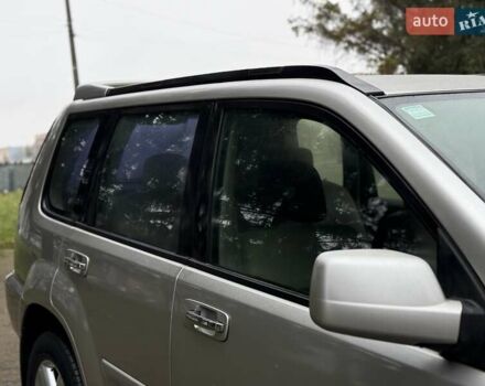 Серый Ниссан ИксТрейл, объемом двигателя 2.18 л и пробегом 280 тыс. км за 5850 $, фото 18 на Automoto.ua