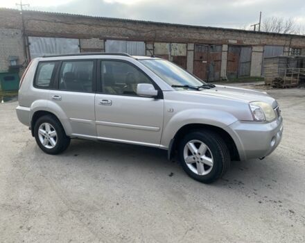 Сірий Ніссан ІксТрейл, об'ємом двигуна 0 л та пробігом 230 тис. км за 3499 $, фото 4 на Automoto.ua