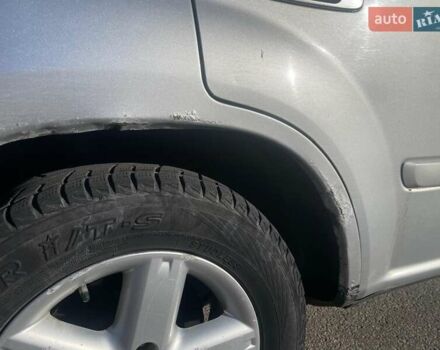 Серый Ниссан ИксТрейл, объемом двигателя 2.18 л и пробегом 405 тыс. км за 5500 $, фото 1 на Automoto.ua