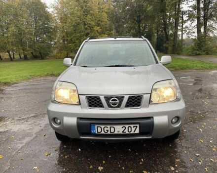 Серый Ниссан ИксТрейл, объемом двигателя 2.2 л и пробегом 287 тыс. км за 4750 $, фото 1 на Automoto.ua