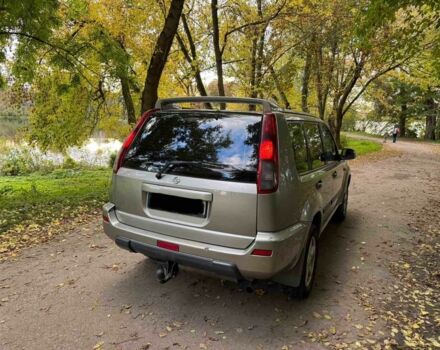 Серый Ниссан ИксТрейл, объемом двигателя 2.2 л и пробегом 240 тыс. км за 3100 $, фото 3 на Automoto.ua