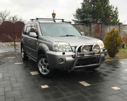 Серый Ниссан ИксТрейл, объемом двигателя 2.2 л и пробегом 188 тыс. км за 3850 $, фото 9 на Automoto.ua