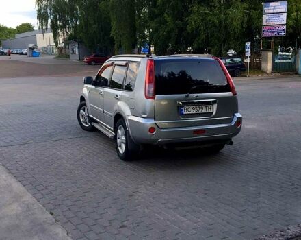 Серый Ниссан ИксТрейл, объемом двигателя 2.5 л и пробегом 220 тыс. км за 5555 $, фото 9 на Automoto.ua