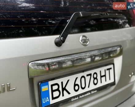 Серый Ниссан ИксТрейл, объемом двигателя 2.18 л и пробегом 280 тыс. км за 5850 $, фото 26 на Automoto.ua