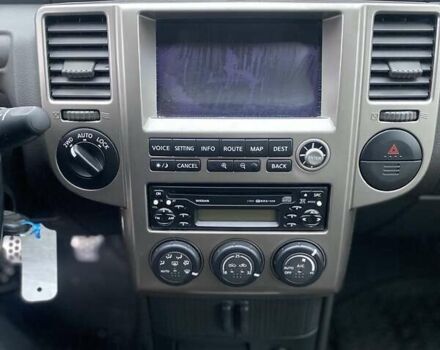 Серый Ниссан ИксТрейл, объемом двигателя 2.2 л и пробегом 272 тыс. км за 4500 $, фото 16 на Automoto.ua