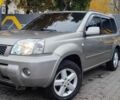 Серый Ниссан ИксТрейл, объемом двигателя 2.2 л и пробегом 293 тыс. км за 4000 $, фото 1 на Automoto.ua