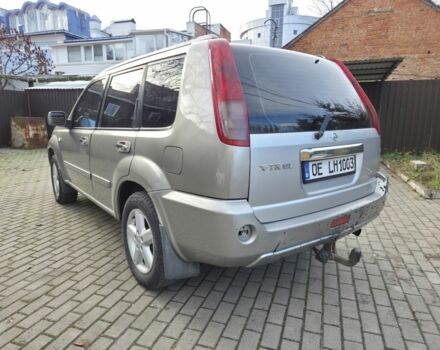 Серый Ниссан ИксТрейл, объемом двигателя 2.2 л и пробегом 280 тыс. км за 4164 $, фото 4 на Automoto.ua