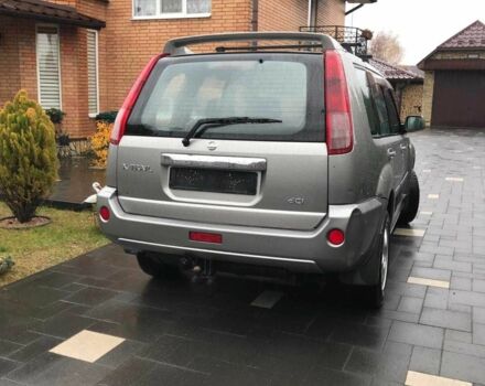 Серый Ниссан ИксТрейл, объемом двигателя 2.2 л и пробегом 188 тыс. км за 3850 $, фото 6 на Automoto.ua