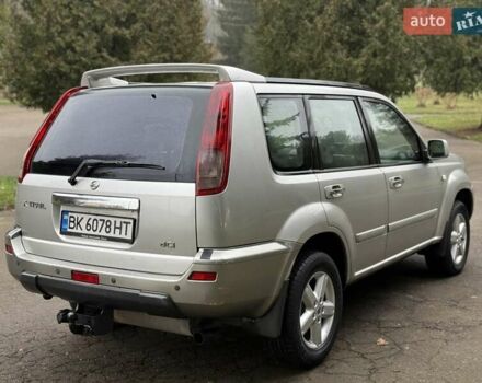 Серый Ниссан ИксТрейл, объемом двигателя 2.18 л и пробегом 280 тыс. км за 5850 $, фото 22 на Automoto.ua