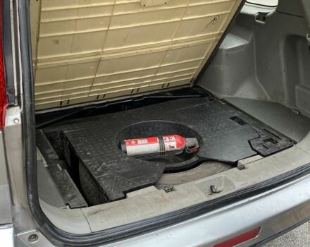 Серый Ниссан ИксТрейл, объемом двигателя 2.2 л и пробегом 290 тыс. км за 3750 $, фото 16 на Automoto.ua