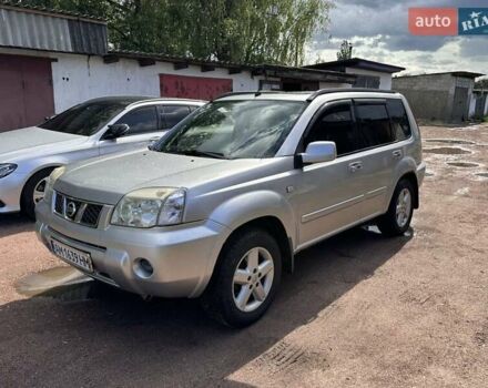 Серый Ниссан ИксТрейл, объемом двигателя 2.18 л и пробегом 300 тыс. км за 5500 $, фото 15 на Automoto.ua