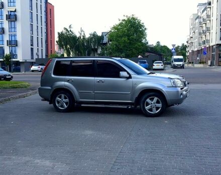 Серый Ниссан ИксТрейл, объемом двигателя 2.5 л и пробегом 220 тыс. км за 5555 $, фото 5 на Automoto.ua