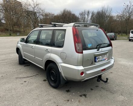 Серый Ниссан ИксТрейл, объемом двигателя 2.2 л и пробегом 249 тыс. км за 3966 $, фото 6 на Automoto.ua