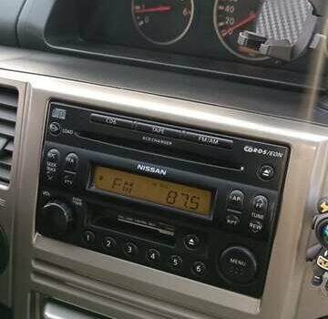 Серый Ниссан ИксТрейл, объемом двигателя 2.2 л и пробегом 350 тыс. км за 3400 $, фото 25 на Automoto.ua