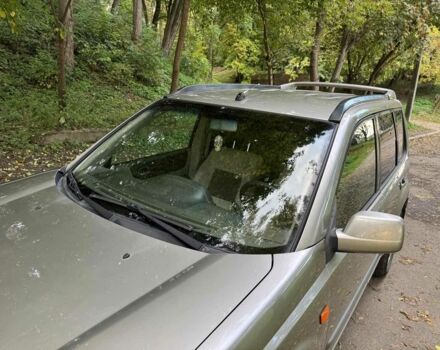 Серый Ниссан ИксТрейл, объемом двигателя 2.2 л и пробегом 240 тыс. км за 3100 $, фото 7 на Automoto.ua