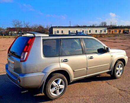 Сірий Ніссан ІксТрейл, об'ємом двигуна 2 л та пробігом 0 тис. км за 6700 $, фото 1 на Automoto.ua