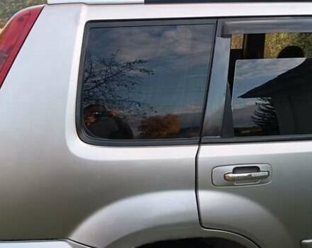 Серый Ниссан ИксТрейл, объемом двигателя 2.2 л и пробегом 350 тыс. км за 3400 $, фото 11 на Automoto.ua