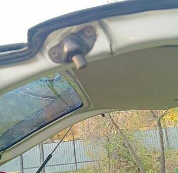 Серый Ниссан ИксТрейл, объемом двигателя 2.2 л и пробегом 350 тыс. км за 3400 $, фото 5 на Automoto.ua