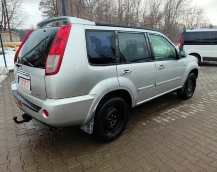 Серый Ниссан ИксТрейл, объемом двигателя 0 л и пробегом 353 тыс. км за 3850 $, фото 4 на Automoto.ua