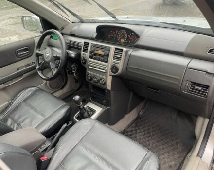 Серый Ниссан ИксТрейл, объемом двигателя 2.2 л и пробегом 287 тыс. км за 4750 $, фото 15 на Automoto.ua