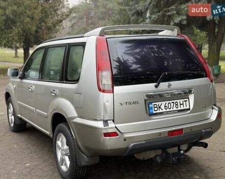 Серый Ниссан ИксТрейл, объемом двигателя 2.18 л и пробегом 280 тыс. км за 5850 $, фото 24 на Automoto.ua