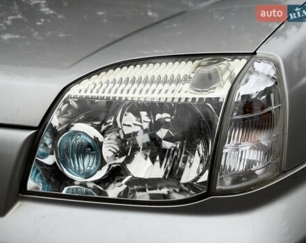 Серый Ниссан ИксТрейл, объемом двигателя 2.18 л и пробегом 280 тыс. км за 5850 $, фото 6 на Automoto.ua