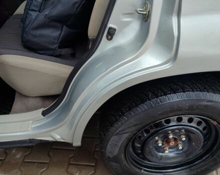 Серый Ниссан ИксТрейл, объемом двигателя 0 л и пробегом 353 тыс. км за 3850 $, фото 9 на Automoto.ua