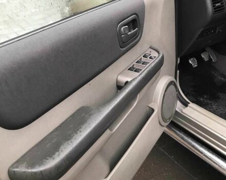 Серый Ниссан ИксТрейл, объемом двигателя 2.2 л и пробегом 188 тыс. км за 3850 $, фото 15 на Automoto.ua