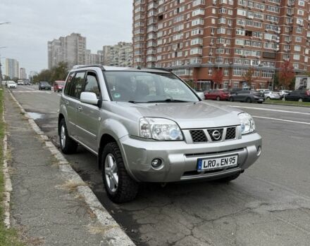 Серый Ниссан ИксТрейл, объемом двигателя 2.2 л и пробегом 313 тыс. км за 4400 $, фото 1 на Automoto.ua