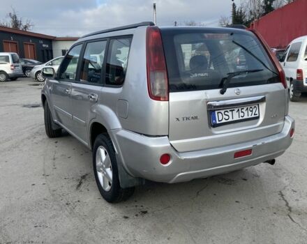 Сірий Ніссан ІксТрейл, об'ємом двигуна 0 л та пробігом 230 тис. км за 3499 $, фото 6 на Automoto.ua