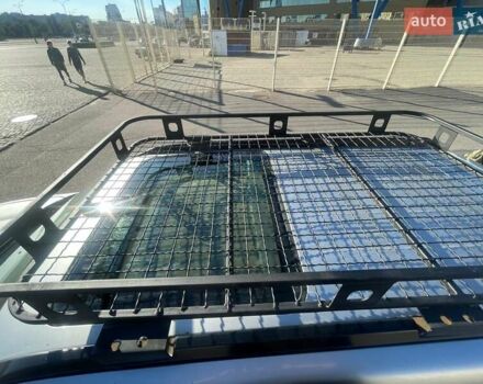 Серый Ниссан ИксТрейл, объемом двигателя 2.18 л и пробегом 405 тыс. км за 5500 $, фото 4 на Automoto.ua