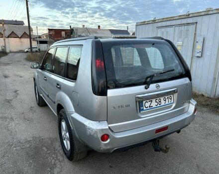 Сірий Ніссан ІксТрейл, об'ємом двигуна 2.2 л та пробігом 318 тис. км за 3300 $, фото 3 на Automoto.ua