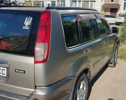 Серый Ниссан ИксТрейл, объемом двигателя 2 л и пробегом 350 тыс. км за 7200 $, фото 8 на Automoto.ua