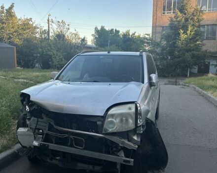 Сірий Ніссан ІксТрейл, об'ємом двигуна 2.2 л та пробігом 220 тис. км за 3500 $, фото 1 на Automoto.ua