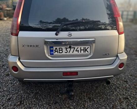 Сірий Ніссан ІксТрейл, об'ємом двигуна 2.18 л та пробігом 208 тис. км за 7200 $, фото 5 на Automoto.ua