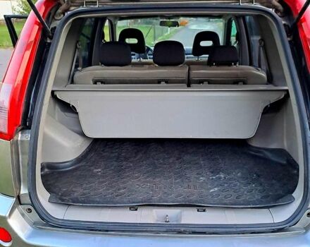 Серый Ниссан ИксТрейл, объемом двигателя 2 л и пробегом 214 тыс. км за 6585 $, фото 10 на Automoto.ua