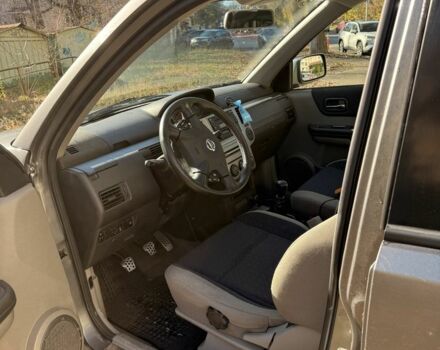 Сірий Ніссан ІксТрейл, об'ємом двигуна 2.2 л та пробігом 3 тис. км за 3850 $, фото 4 на Automoto.ua